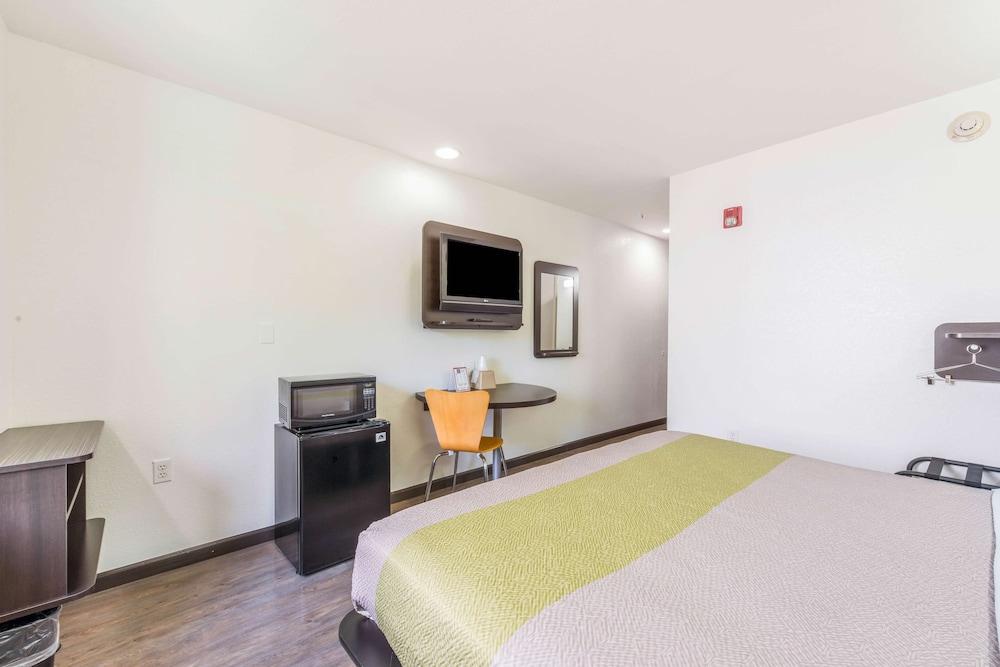 Motel 6 Gastonia, NC photo 20