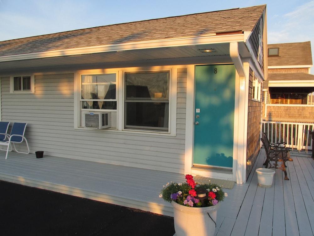 East Harbour Motel and Cottages — hotel in North Truro