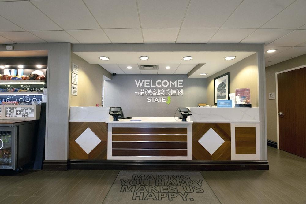 Hampton Inn Ridgefield Park photo 11