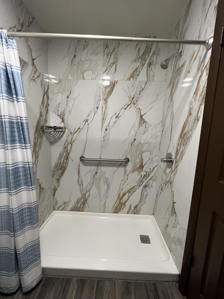 Budget Inn Ardmore photo 21