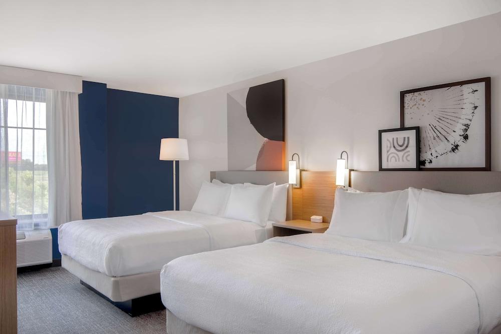 Spark by Hilton Montgomery EastChase photo 6