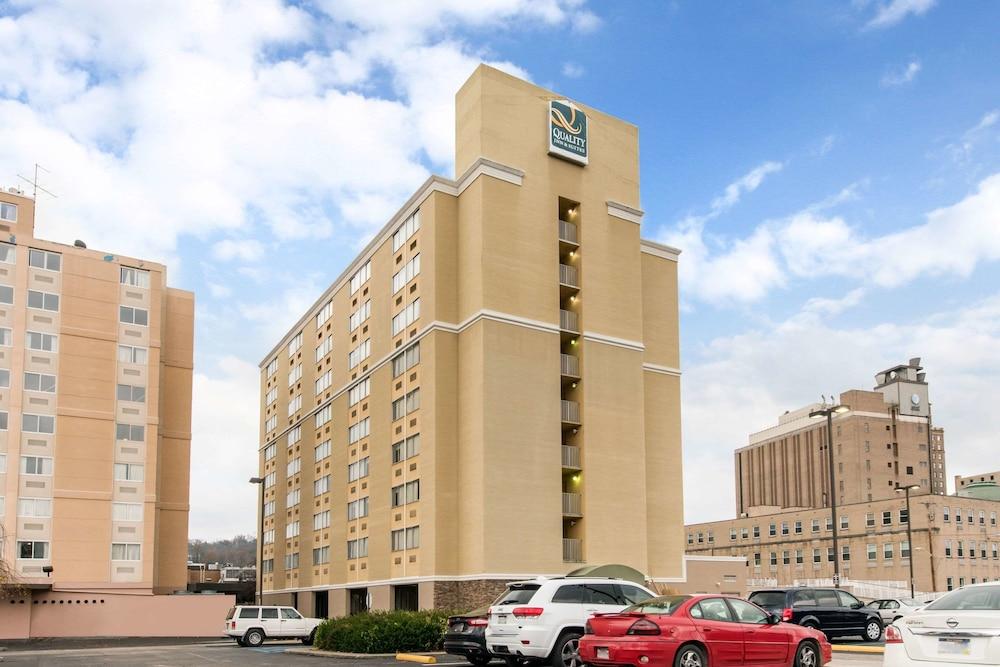 Quality Inn & Suites Charleston - Civic Center photo 41