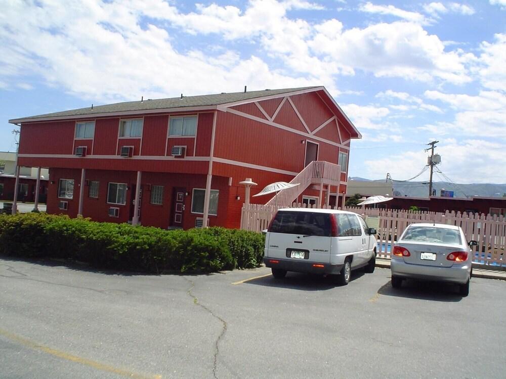 Avenue Motel photo 10