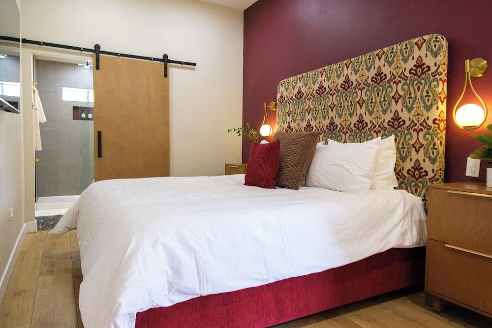 Adobe inn photo 24