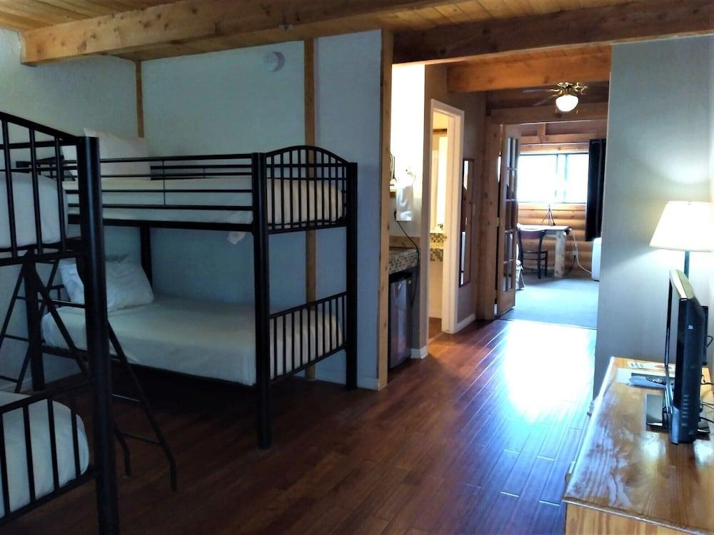 The Boulder Creek Lodge photo 9