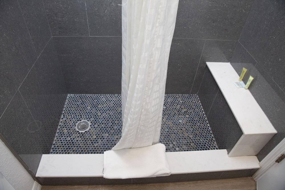 Dream Inn photo 74
