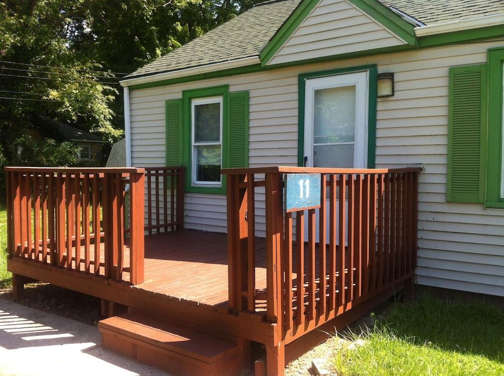 Green Crest Motel photo 17