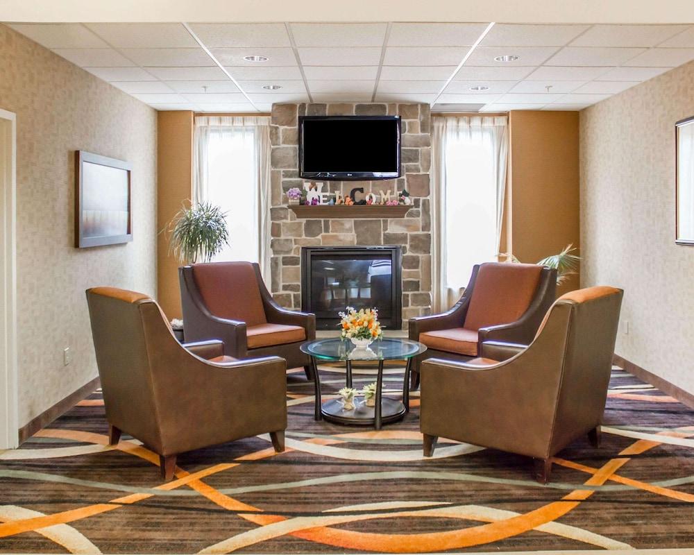 Comfort Suites Lewisburg near University photo 15