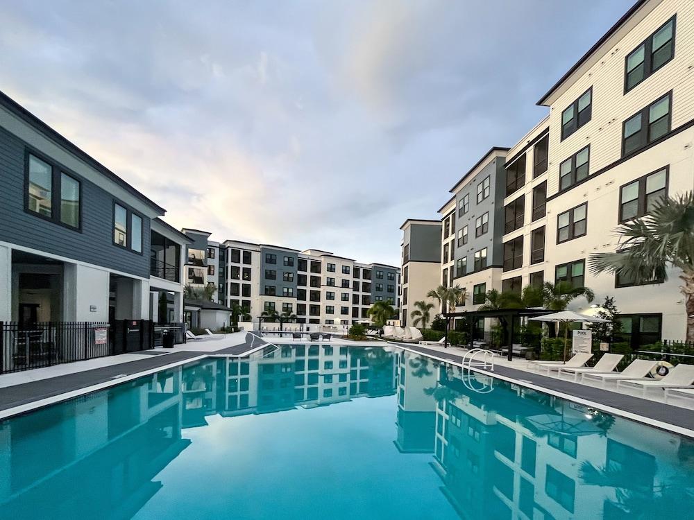 Landing Tampa Westshore photo 36