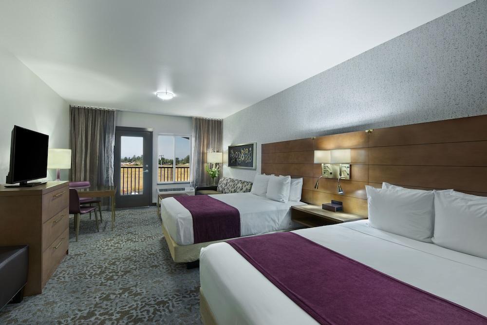 Oxford Suites Sonoma County photo 20
