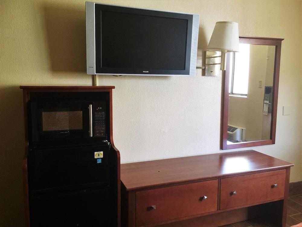 Bama Inn photo 5