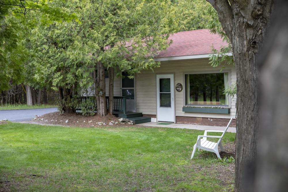 Ridges Inn & Suites photo 25
