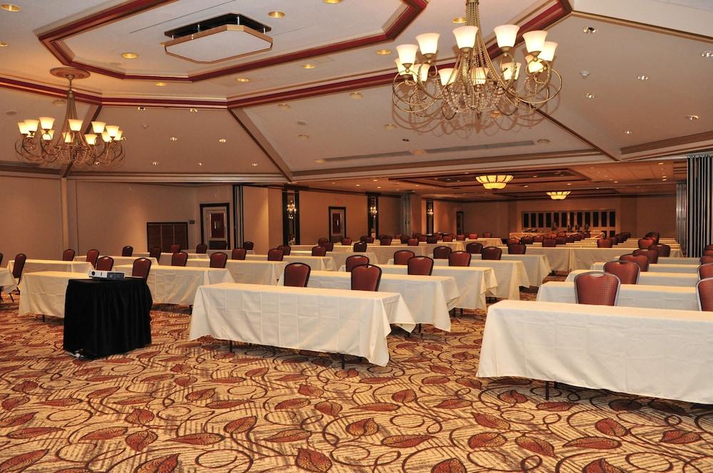 SureStay Plus Hotel by Best Western Lehigh Valley photo 12