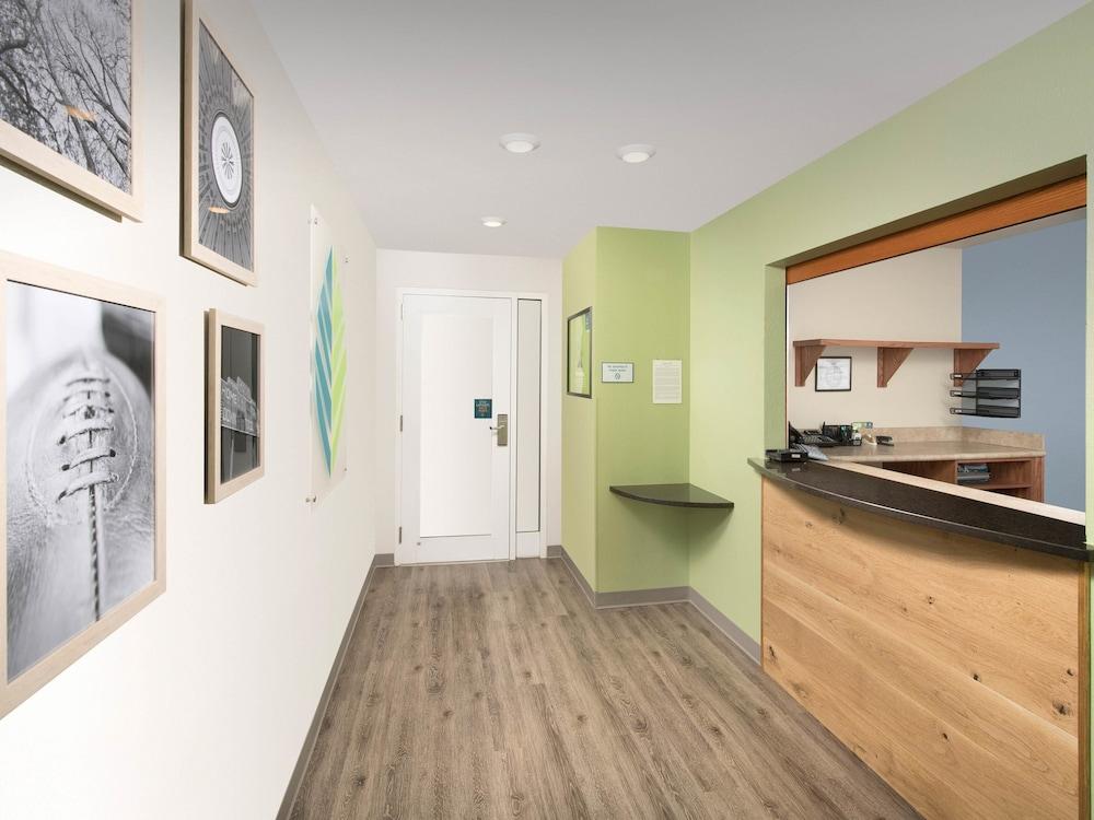 WoodSpring Suites Wilkes-Barre photo 3