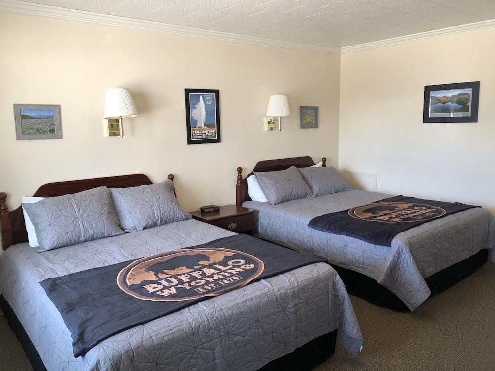 Mansion House Motel photo 15