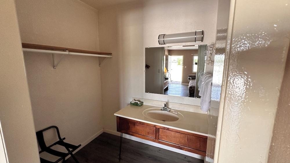 Botkins motel photo 20