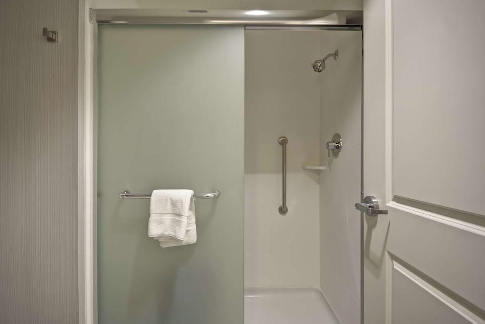 Homewood Suites by Hilton Rocky Mount photo 21