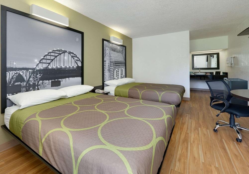 Super 8 by Wyndham Fort Smith photo 12