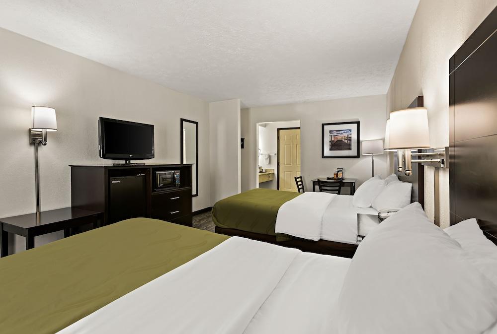 Quality Inn Traverse City photo 28