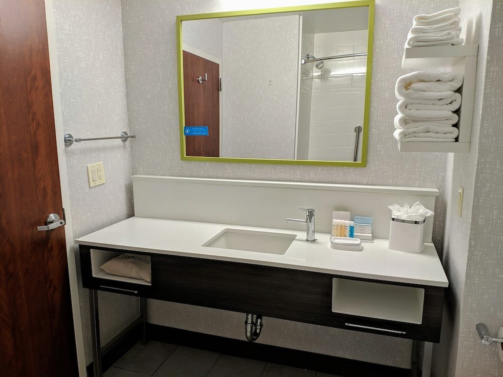 Hampton Inn & Suites Colorado Springs/Air Force Academy photo 62