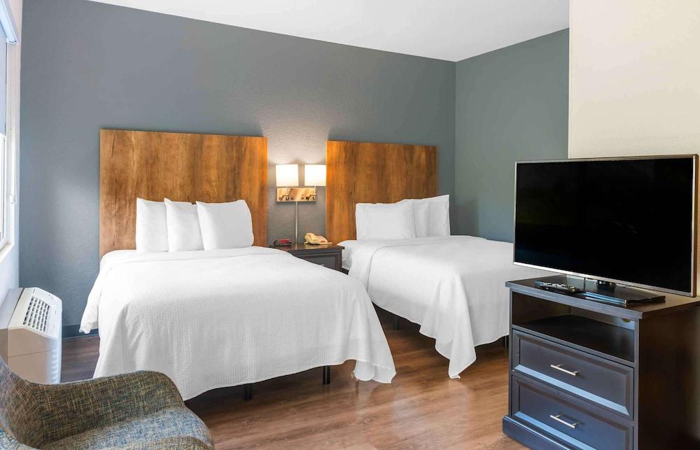Extended Stay America Premier Suites Ft Lauderdale CypressCk photo 13