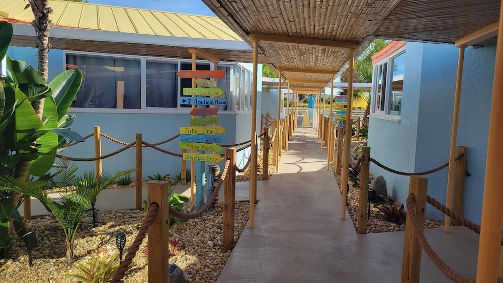 Kon Tiki Inn photo 21