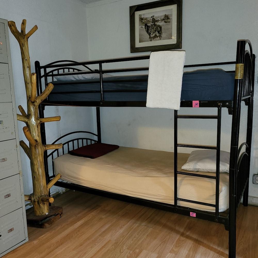 Wild Wild West Backpackers Hostel photo 8