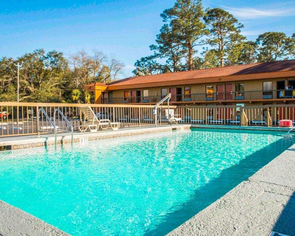Econo Lodge Panama City St. Andrews photo 30