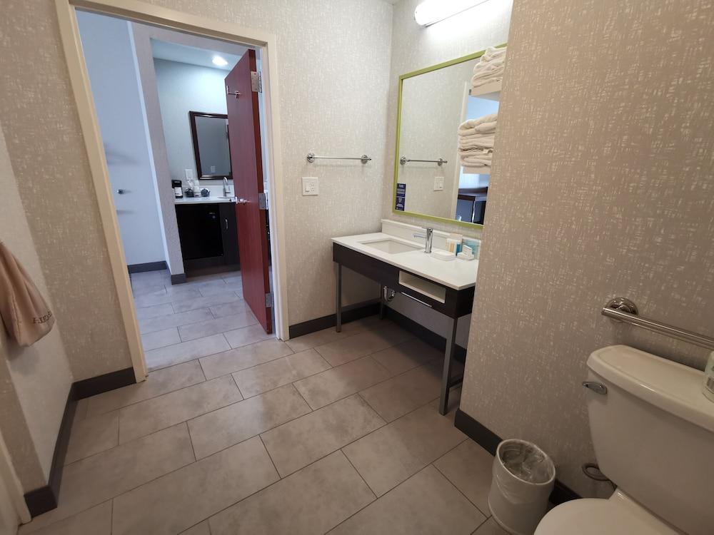Hampton Inn & Suites Colorado Springs/Air Force Academy photo 57