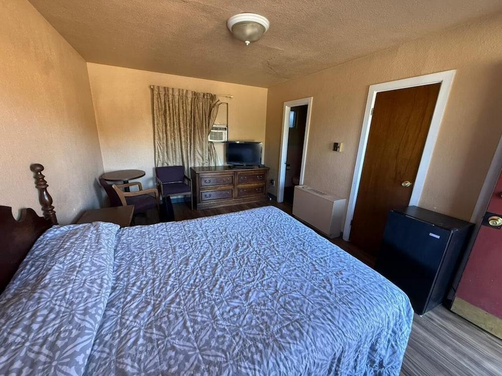 Springs Inn by Capital O I 25 photo 26
