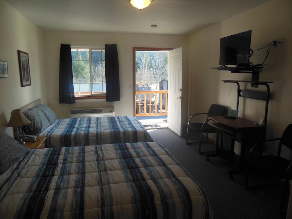 Clark Fork Lodge photo 4