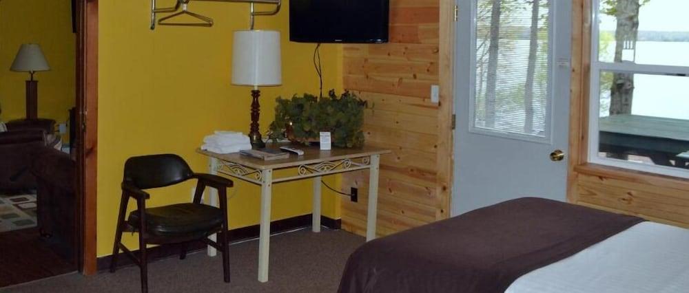 AJ's Lodge and Oven photo 41
