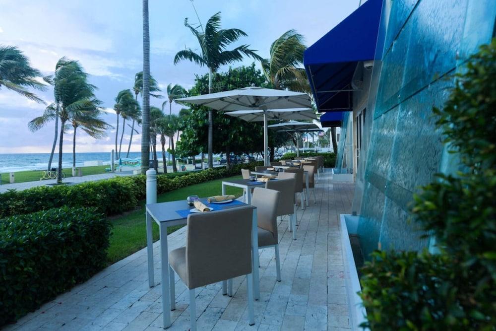 Royal Blues Hotel photo 31