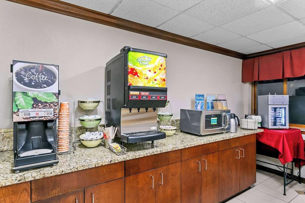 Quality Inn Jessup - Columbia South Near Fort Meade photo 27