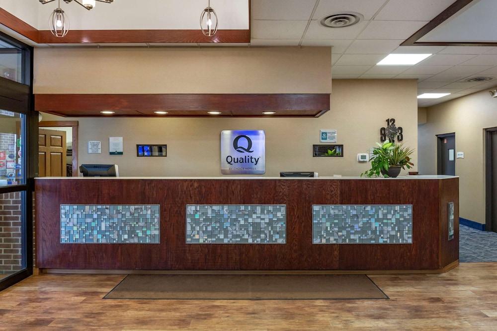 Quality Inn & Suites Zanesville City Center photo 2