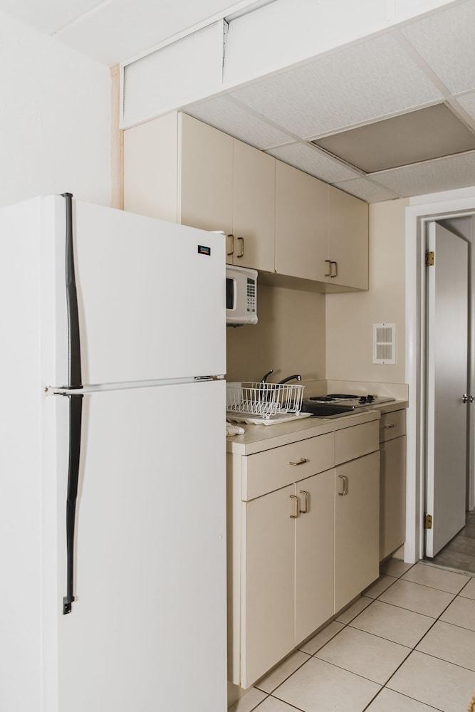 AA Heart of Wildwood Motels photo 38