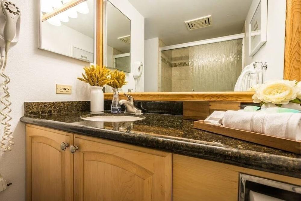 The Residences at Kamaole Sands Resort photo 30