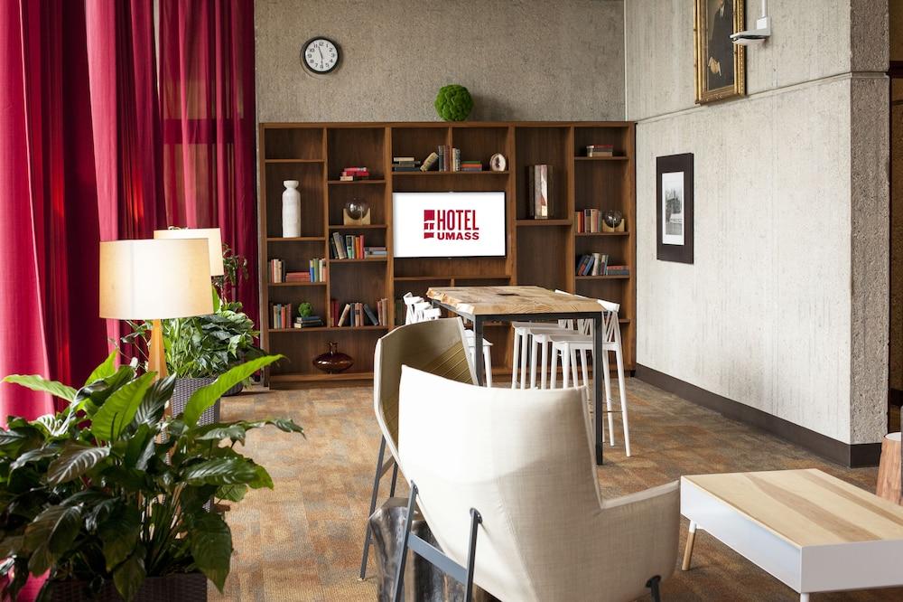 Hotel UMass photo 2