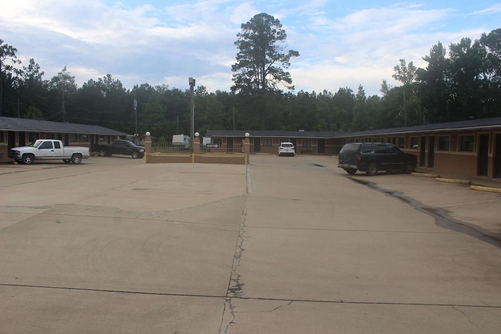 EverGreen Inn & RV photo 12