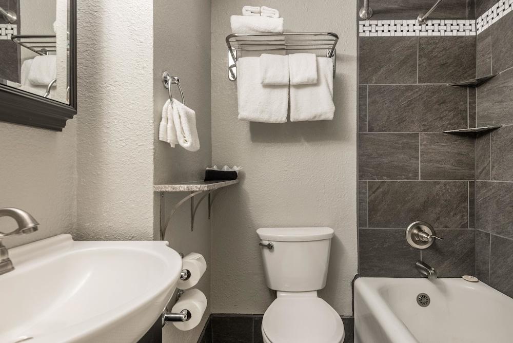 Hotel Bothwell Sedalia Central District, an Ascend Collection Hotel photo 33
