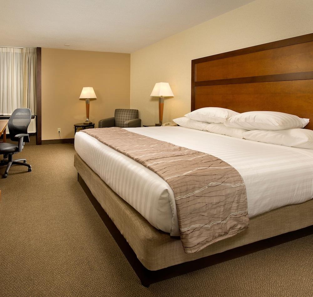 Drury Inn & Suites Springfield IL photo 5