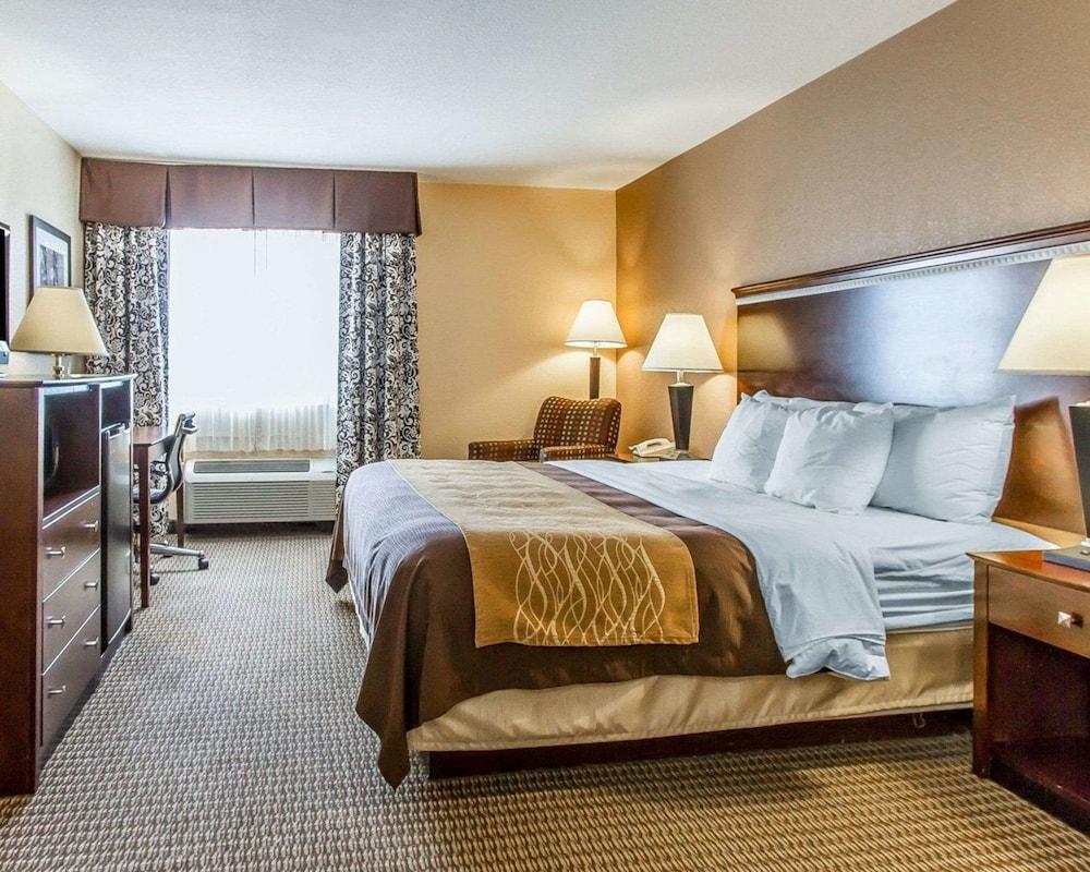 Quality Inn & Suites Mount Pleasant photo 16