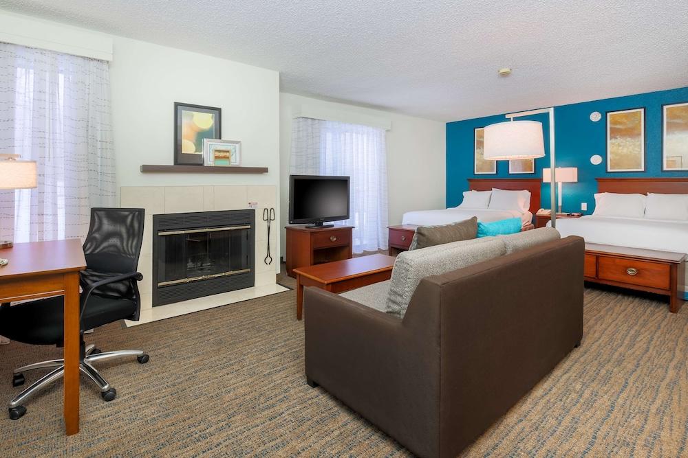 Hawthorn Suites by Wyndham Tinton Falls photo 12