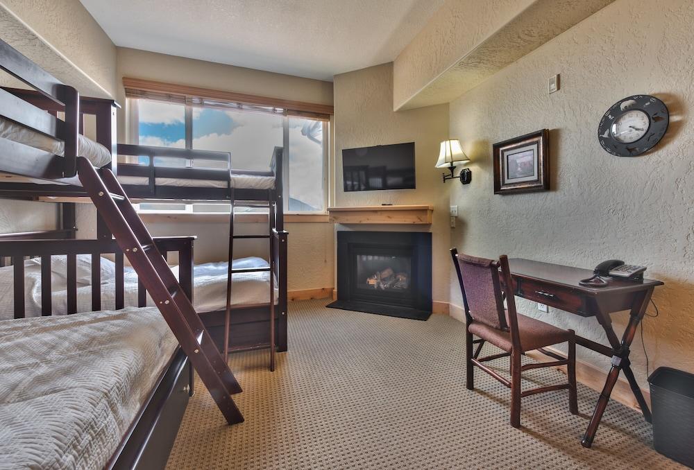 Silverado Lodge photo 53