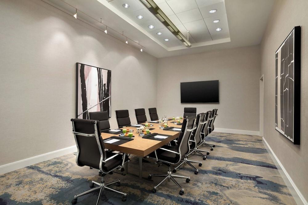 Twelve Midtown, Autograph Collection photo 54