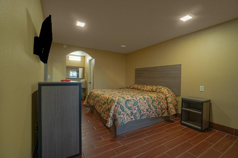 Days Inn by Wyndham Aransas Pass photo 10