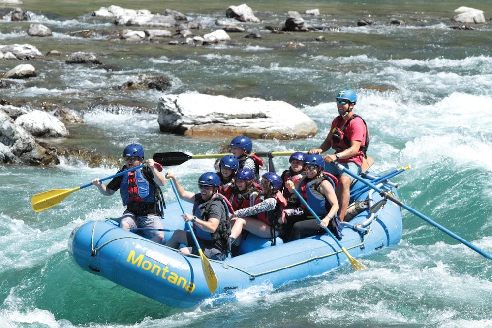 Glacier Guides Lodge photo 20