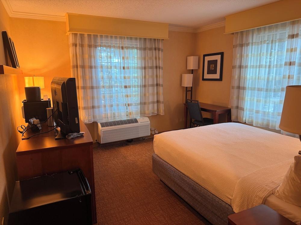 Woburn Inn photo 3