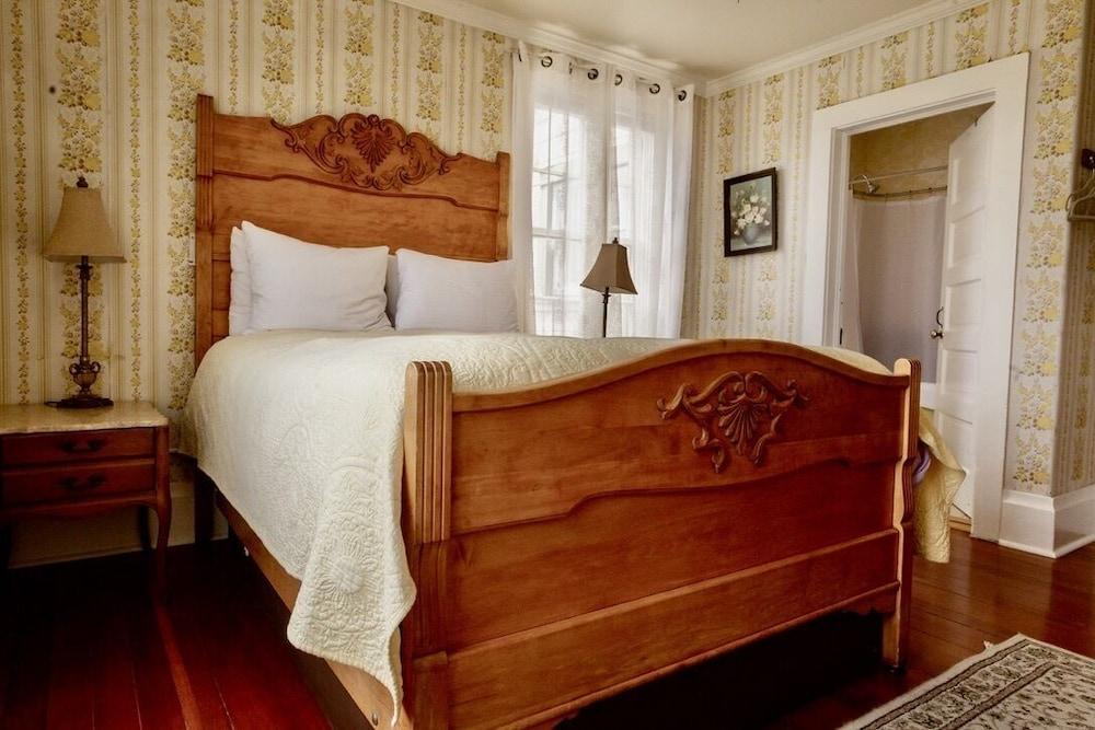 The Historic Requa Inn photo 99