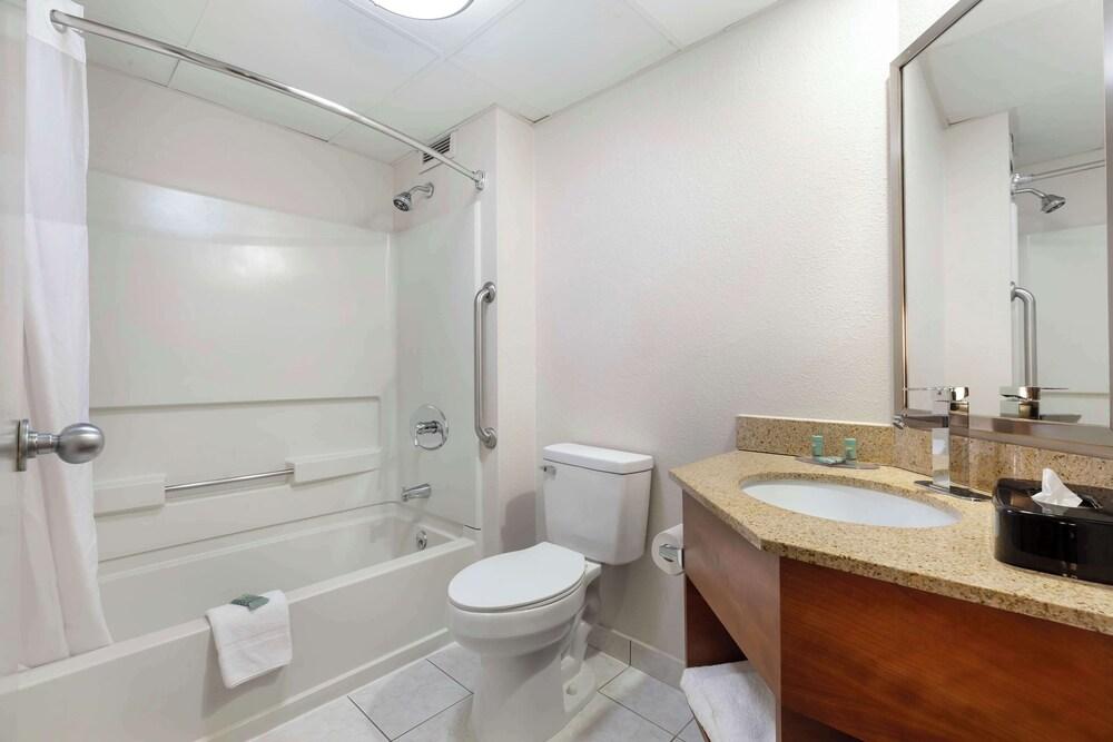 Best Western Mystic Hotel photo 22